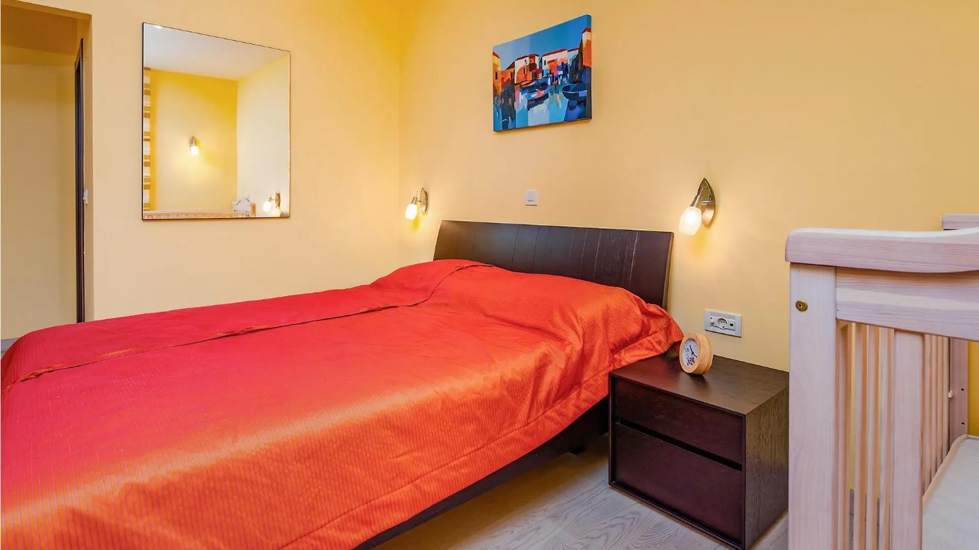 3 Bedroom Beautiful Apartment In Moscenicka Draga