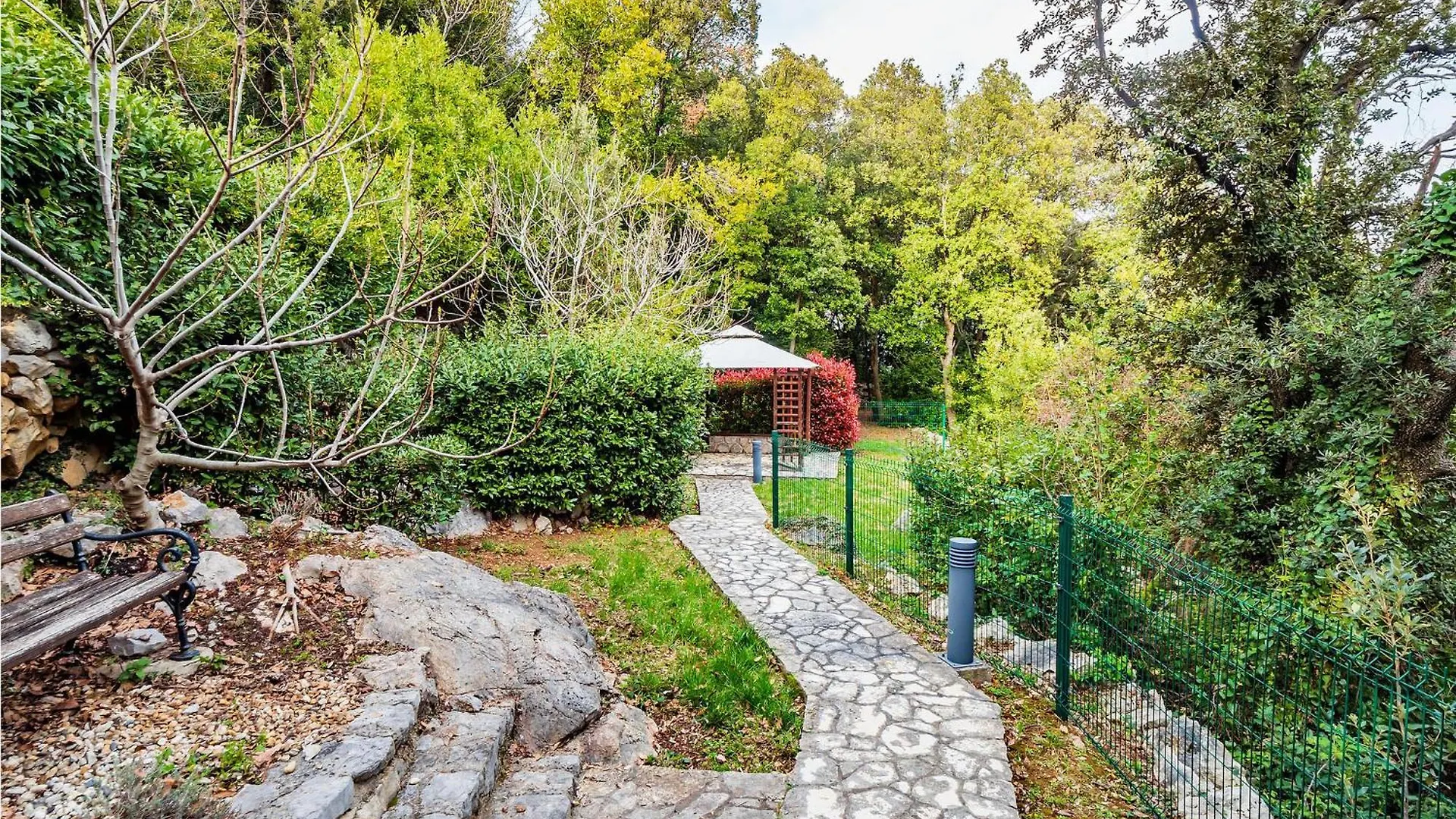 3 Bedroom Beautiful Apartment In Moscenicka Draga Croatia